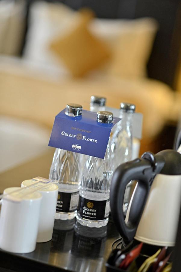 Golden Flower By Kagum Hotels Bandung Esterno foto