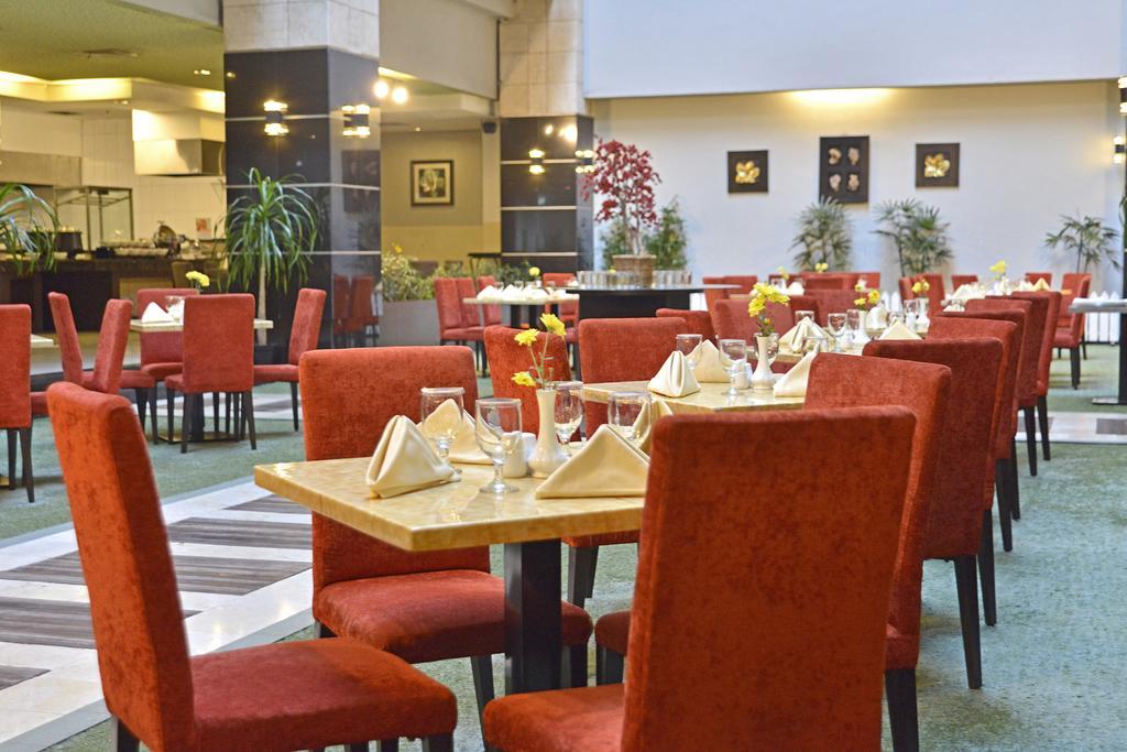 Golden Flower By Kagum Hotels Bandung Esterno foto