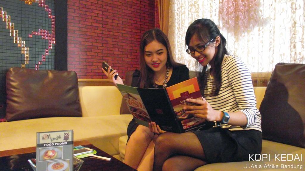 Golden Flower By Kagum Hotels Bandung Esterno foto