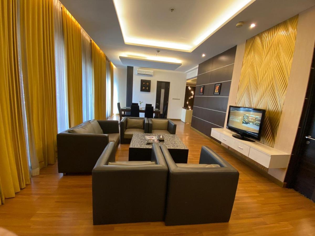 Golden Flower By Kagum Hotels Bandung Esterno foto